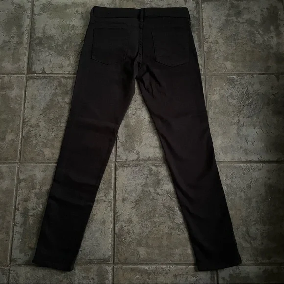 Uniqlo Women’s Black Jeans . Size 26 inch . New . Stylish - Picture 2 of 5